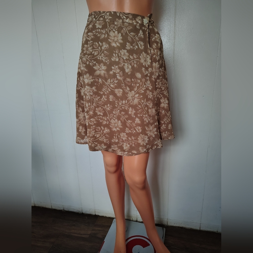 Banana Republic Brown Floral A-Line Skirt ASO Monica Geller Friends